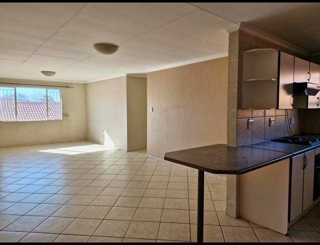 3 BEDROOM TOWNHOUSE FOR SALE IN TERENURE